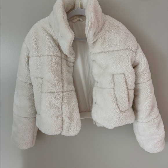 ALO Yoga Jackets & Blazers - ALO Yoga Cream Teddy Jacket